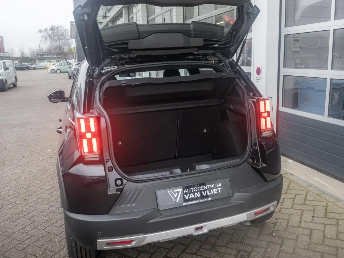 1.2 Hybrid Edizione Nero | Automaat | PDC | Airco | Apple Carplay | Cruise | Pack Style