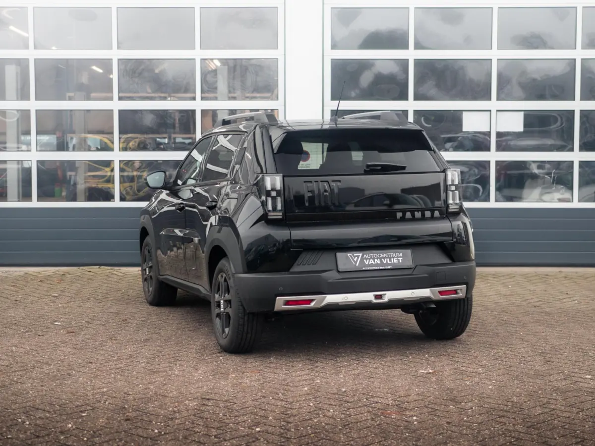 1.2 Hybrid Edizione Nero | Automaat | PDC | Airco | Apple Carplay | Cruise | Pack Style