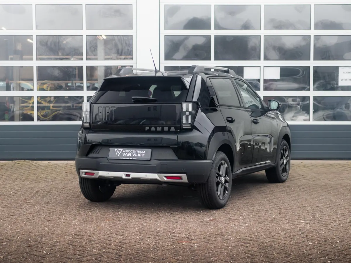 1.2 Hybrid Edizione Nero | Automaat | PDC | Airco | Apple Carplay | Cruise | Pack Style