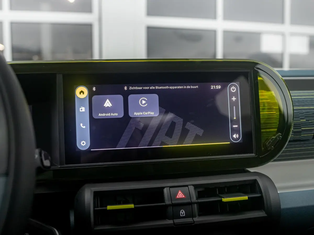1.2 Hybrid Edizione Nero | Automaat | PDC | Airco | Apple Carplay | Cruise | Pack Style