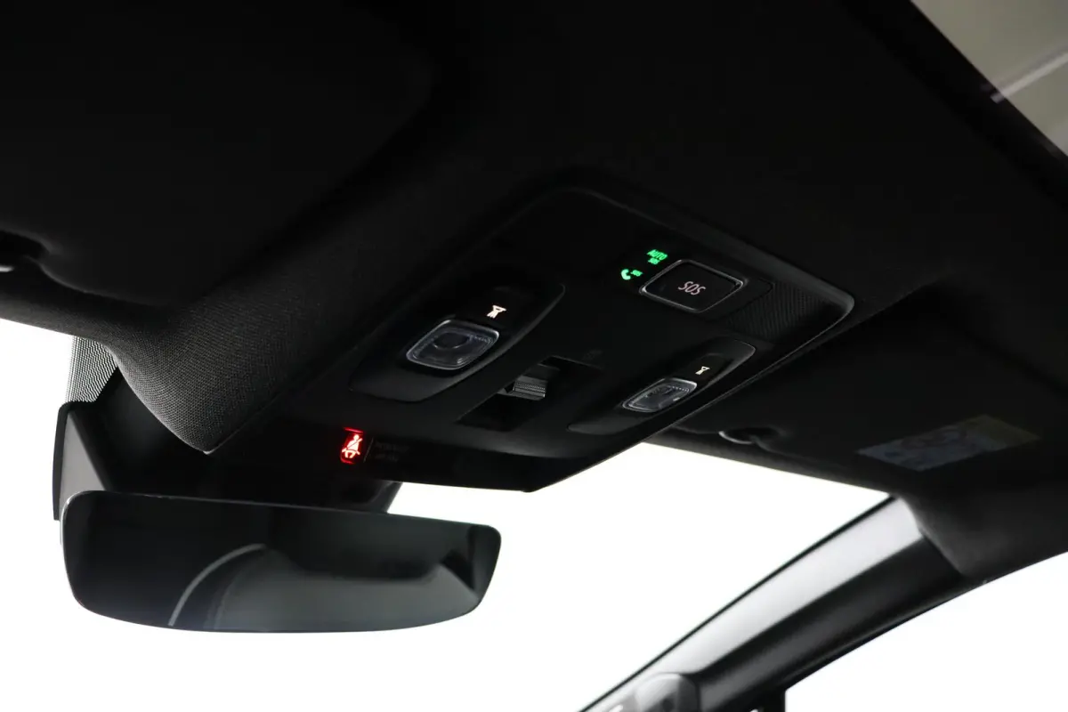 1.8 HEV Instyle | 360º Camera | Adaptive Cruise Control | Bekleding Leder | Climate Control | Elektrische Kofferklep | Elektrische Stoelen | Google Navigatie | Panoramadak | Stoel- en Stuur