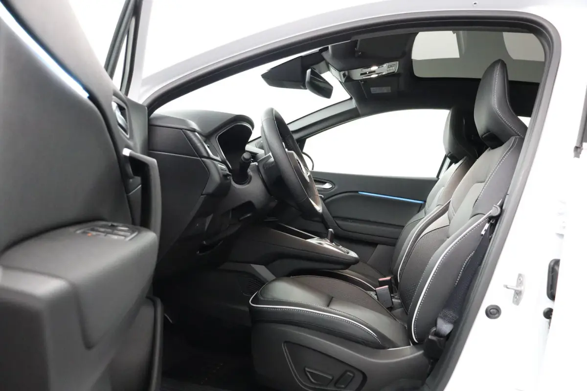 1.8 HEV Instyle | 360º Camera | Adaptive Cruise Control | Bekleding Leder | Climate Control | Elektrische Kofferklep | Elektrische Stoelen | Google Navigatie | Panoramadak | Stoel- en Stuur