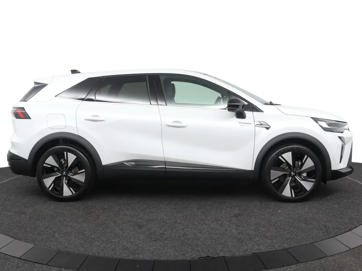 1.8 HEV Instyle | 360º Camera | Adaptive Cruise Control | Bekleding Leder | Climate Control | Elektrische Kofferklep | Elektrische Stoelen | Google Navigatie | Panoramadak | Stoel- en Stuur