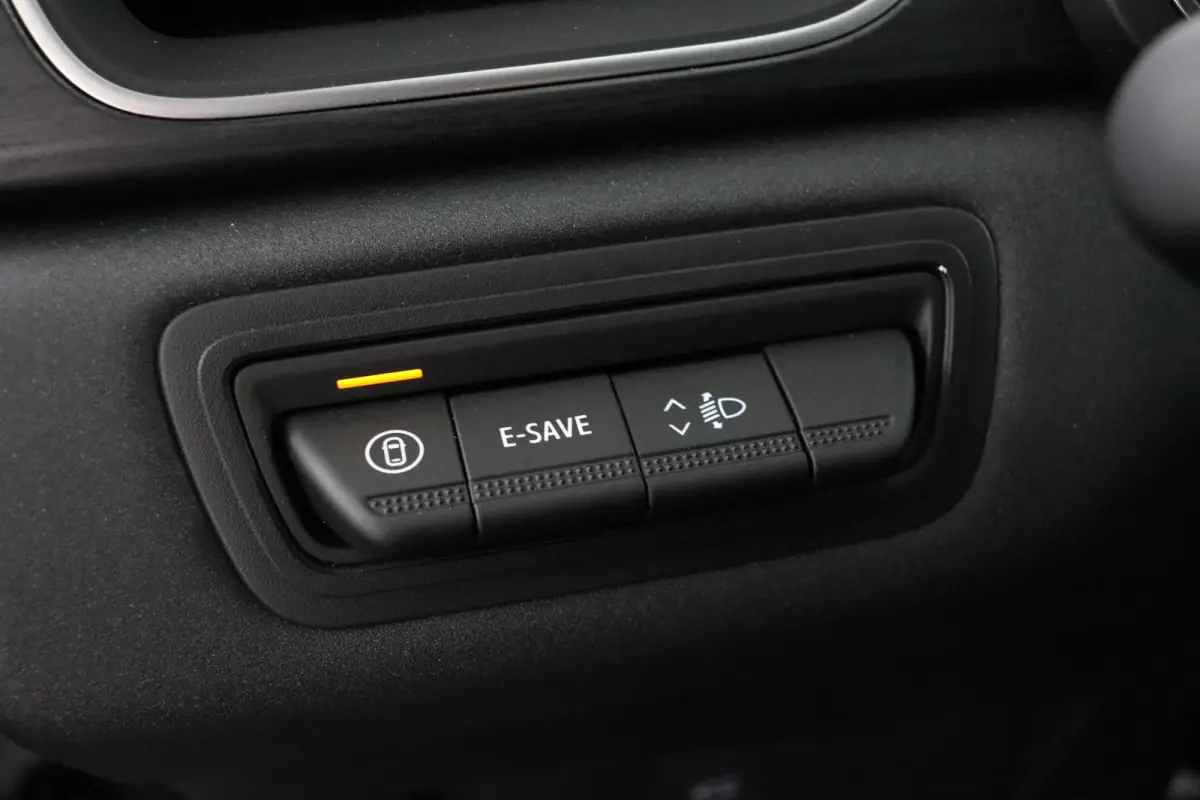 1.8 HEV Instyle | 360º Camera | Adaptive Cruise Control | Bekleding Leder | Climate Control | Elektrische Kofferklep | Elektrische Stoelen | Google Navigatie | Panoramadak | Stoel- en Stuur