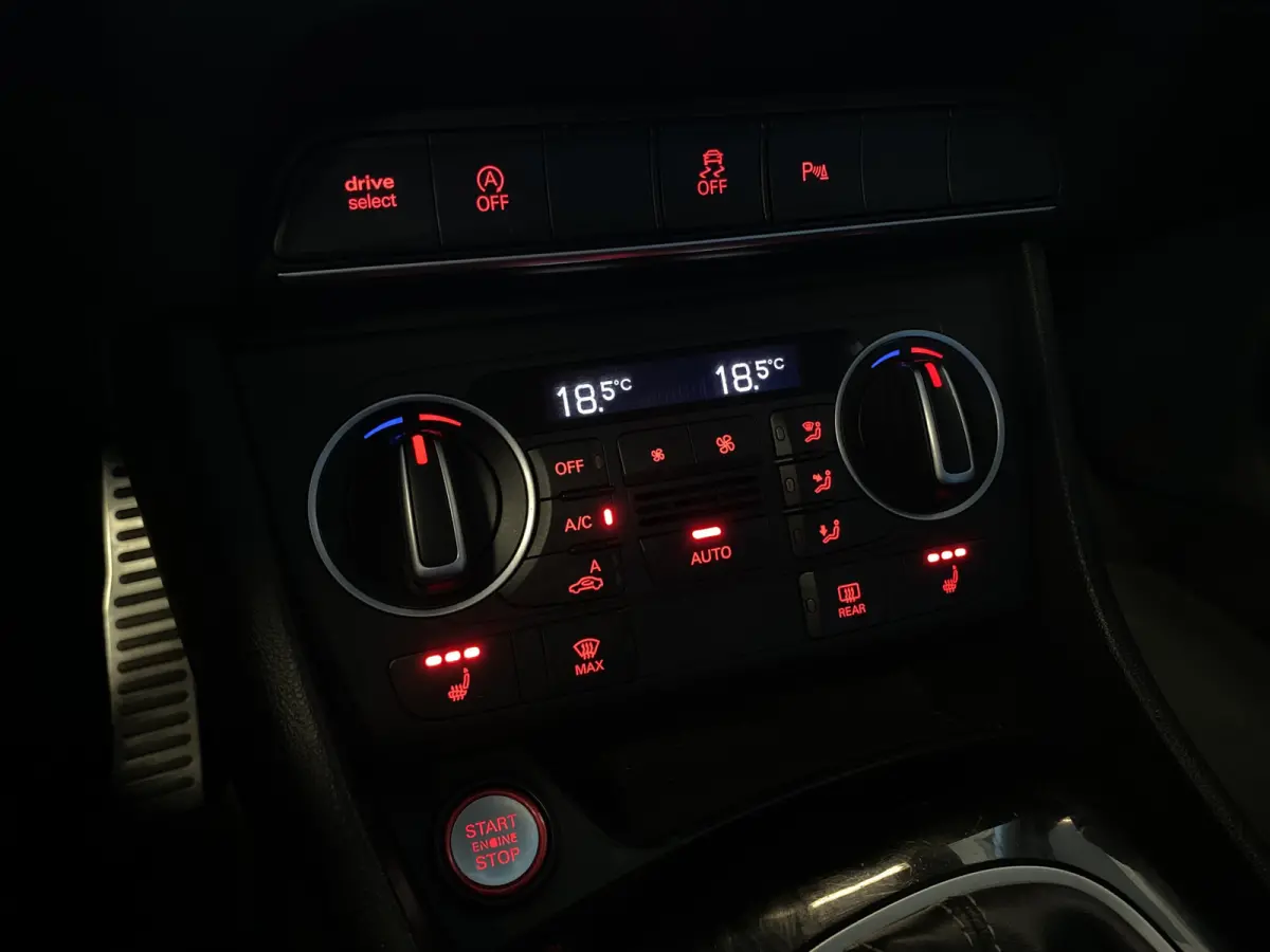 2.5 TFSI RS Q3 quattro Pro Line Plus Leder, Navi, Cruise, 340 PK