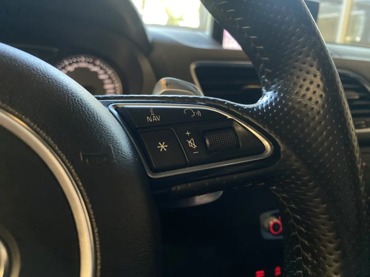 2.5 TFSI RS Q3 quattro Pro Line Plus Leder, Navi, Cruise, 340 PK