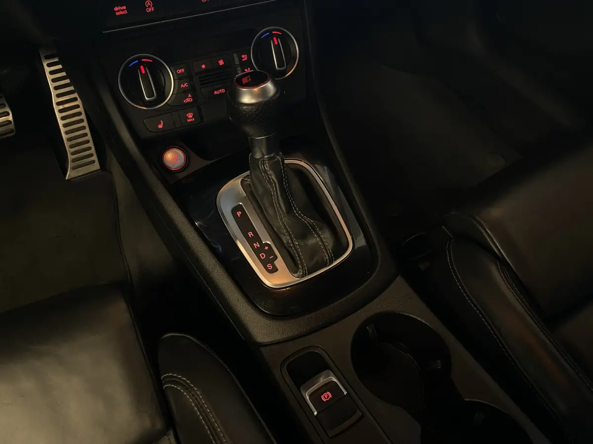 2.5 TFSI RS Q3 quattro Pro Line Plus Leder, Navi, Cruise, 340 PK