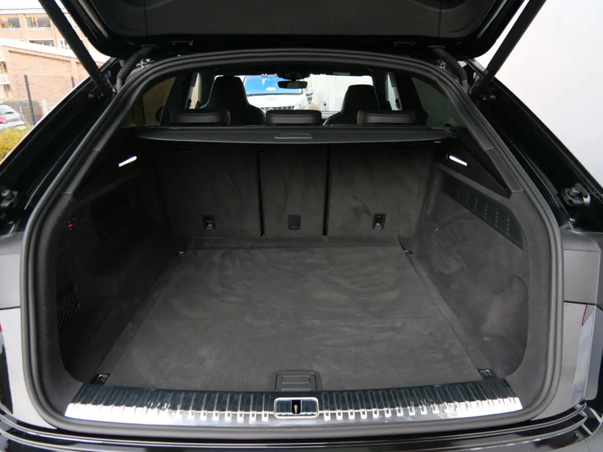 4.0 TFSI SQ8 Quattro 507 Pk Navi / DAB / Camera / Luchtvering