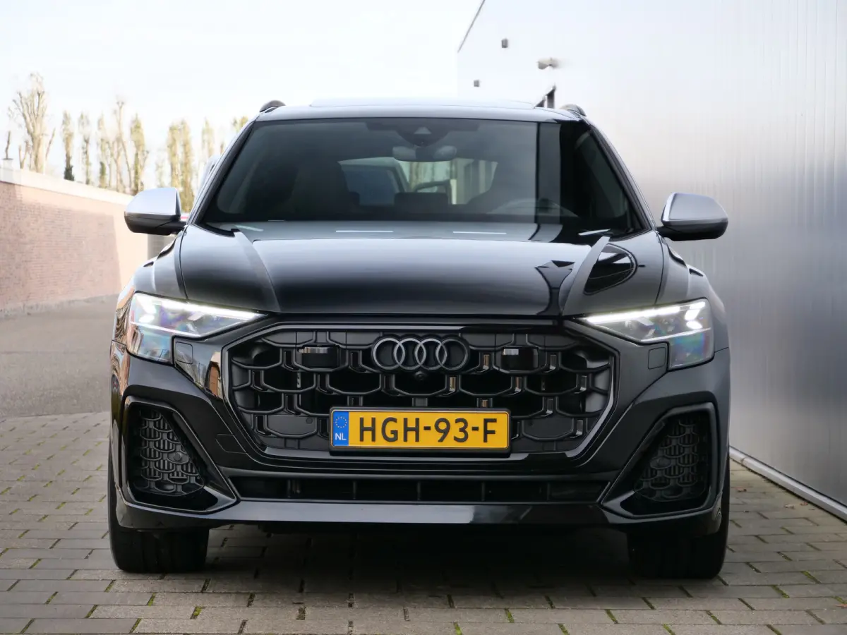 4.0 TFSI SQ8 Quattro 507 Pk Navi / DAB / Camera / Luchtvering