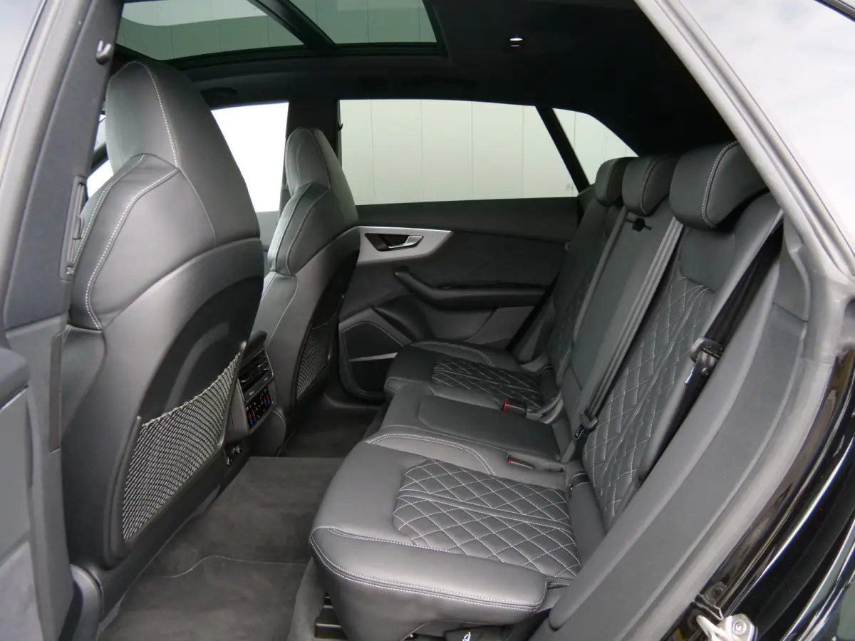 4.0 TFSI SQ8 Quattro 507 Pk Navi / DAB / Camera / Luchtvering