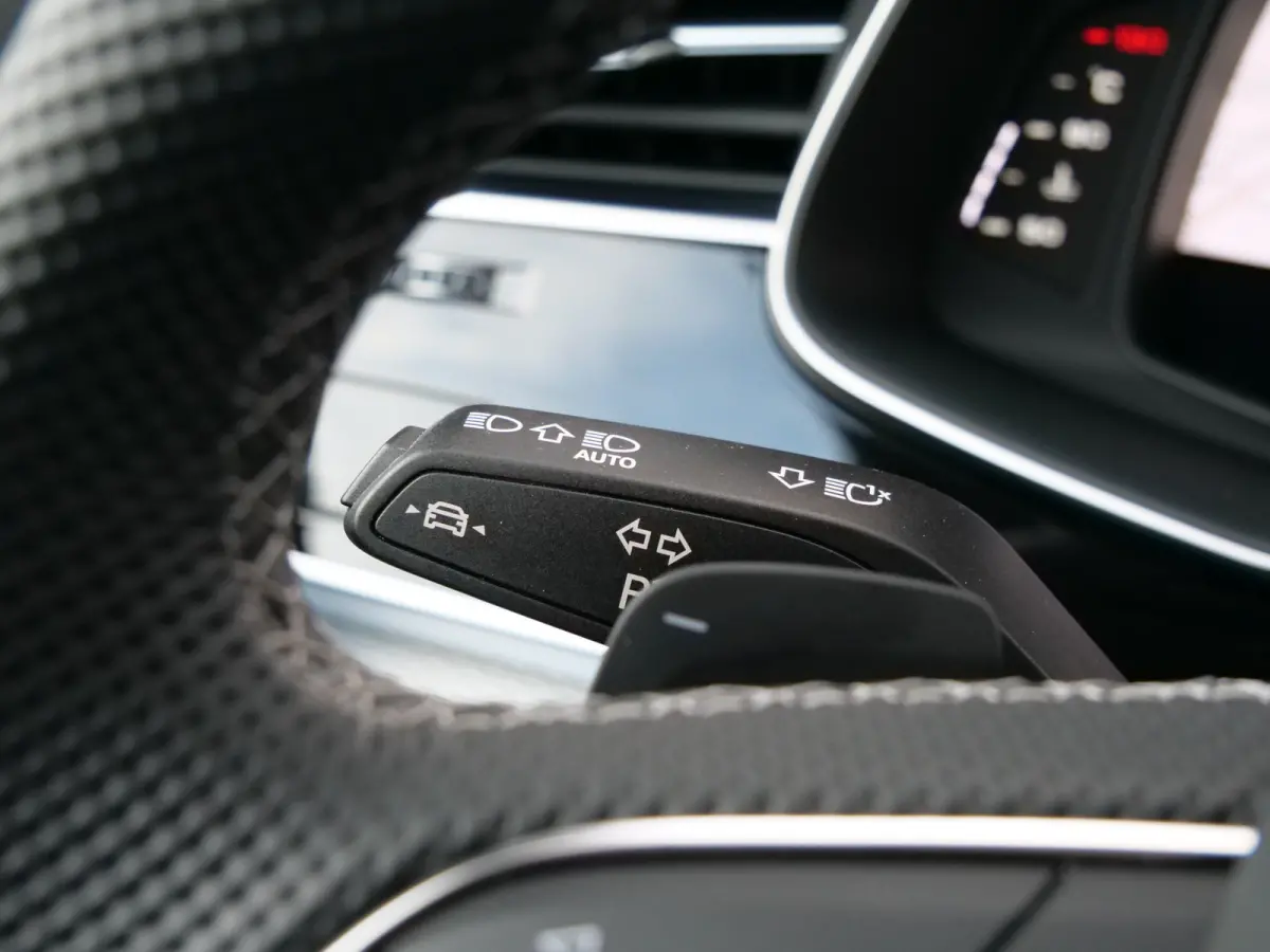 4.0 TFSI SQ8 Quattro 507 Pk Navi / DAB / Camera / Luchtvering