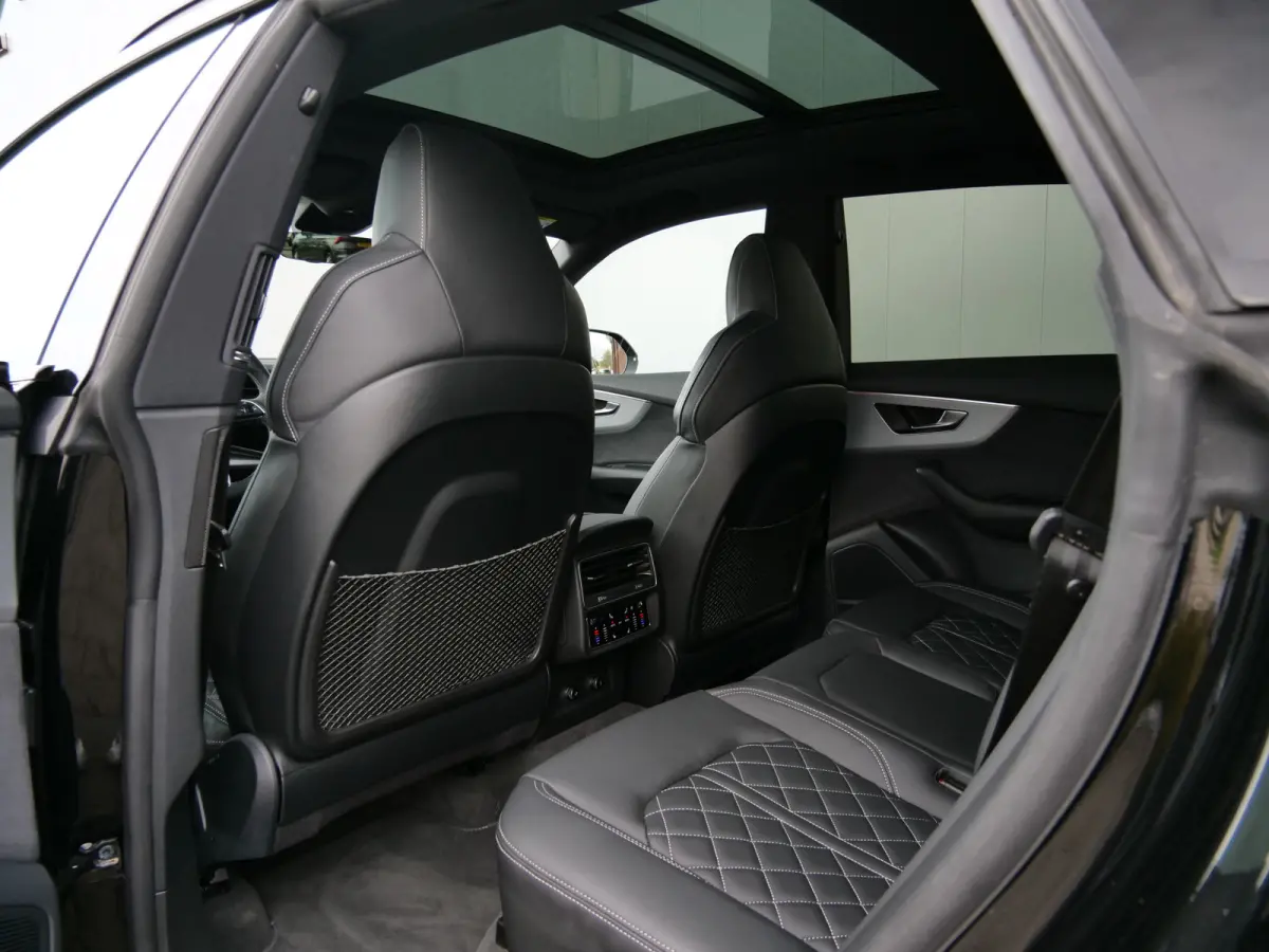 4.0 TFSI SQ8 Quattro 507 Pk Navi / DAB / Camera / Luchtvering