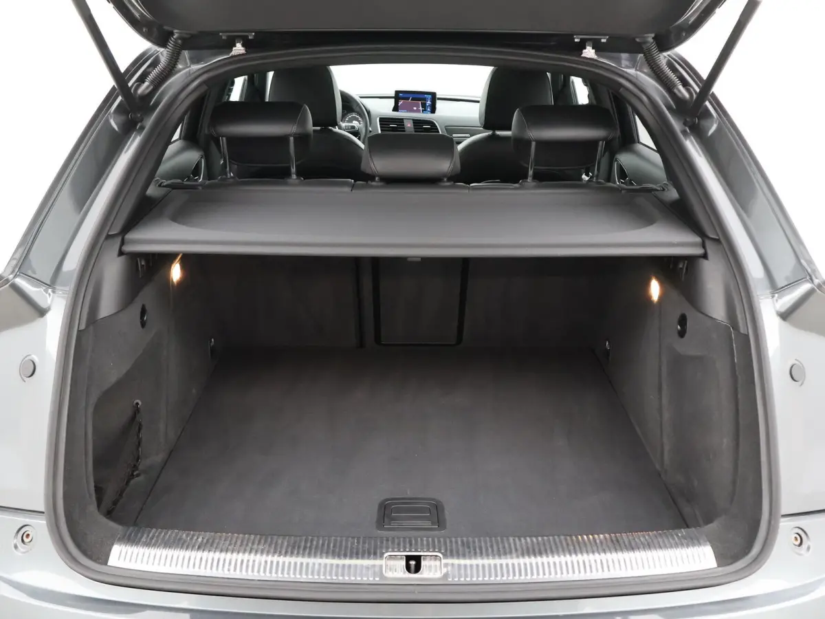 RS 2.5 TFSI RS Q3 310 PK QUATTRO + PANORAMA / BOSE / CARBON / 20 INCH / LEDER