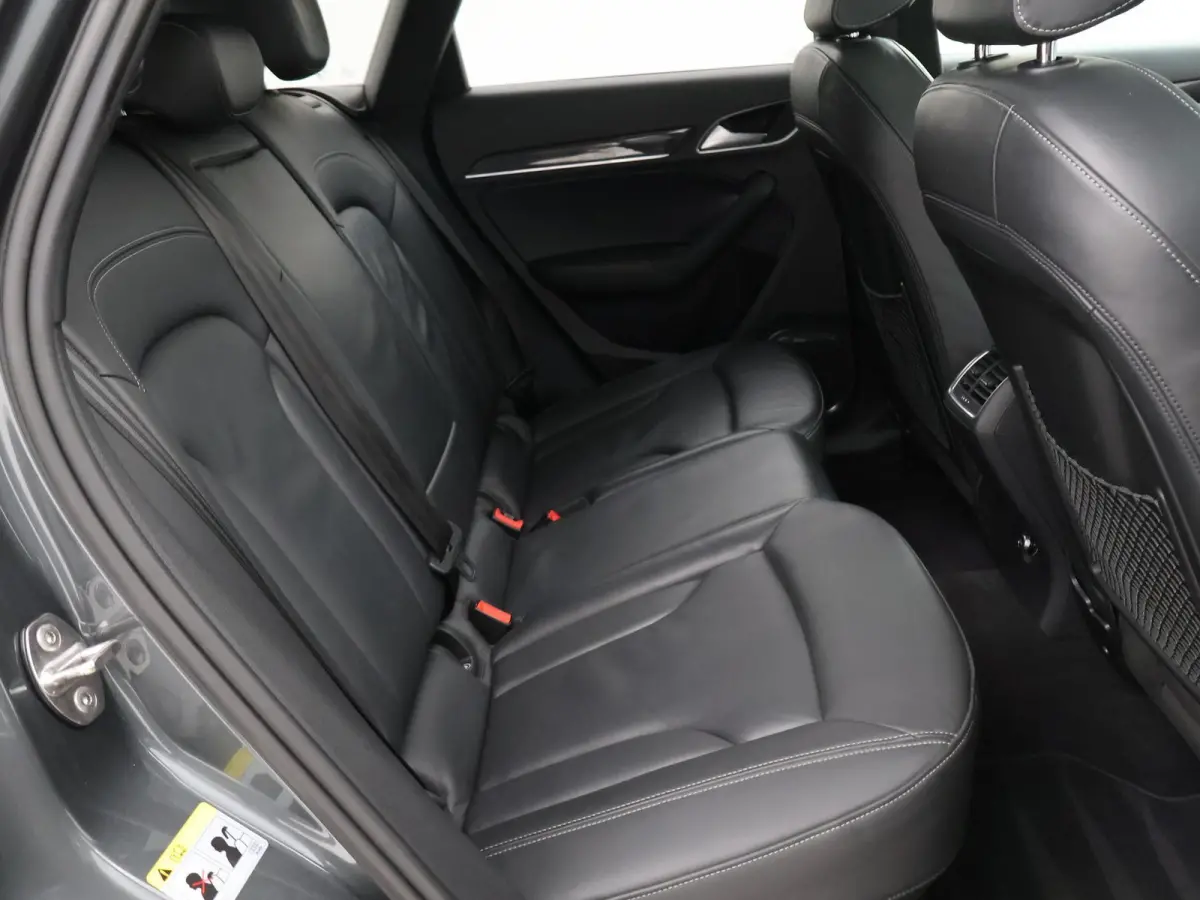 RS 2.5 TFSI RS Q3 310 PK QUATTRO + PANORAMA / BOSE / CARBON / 20 INCH / LEDER