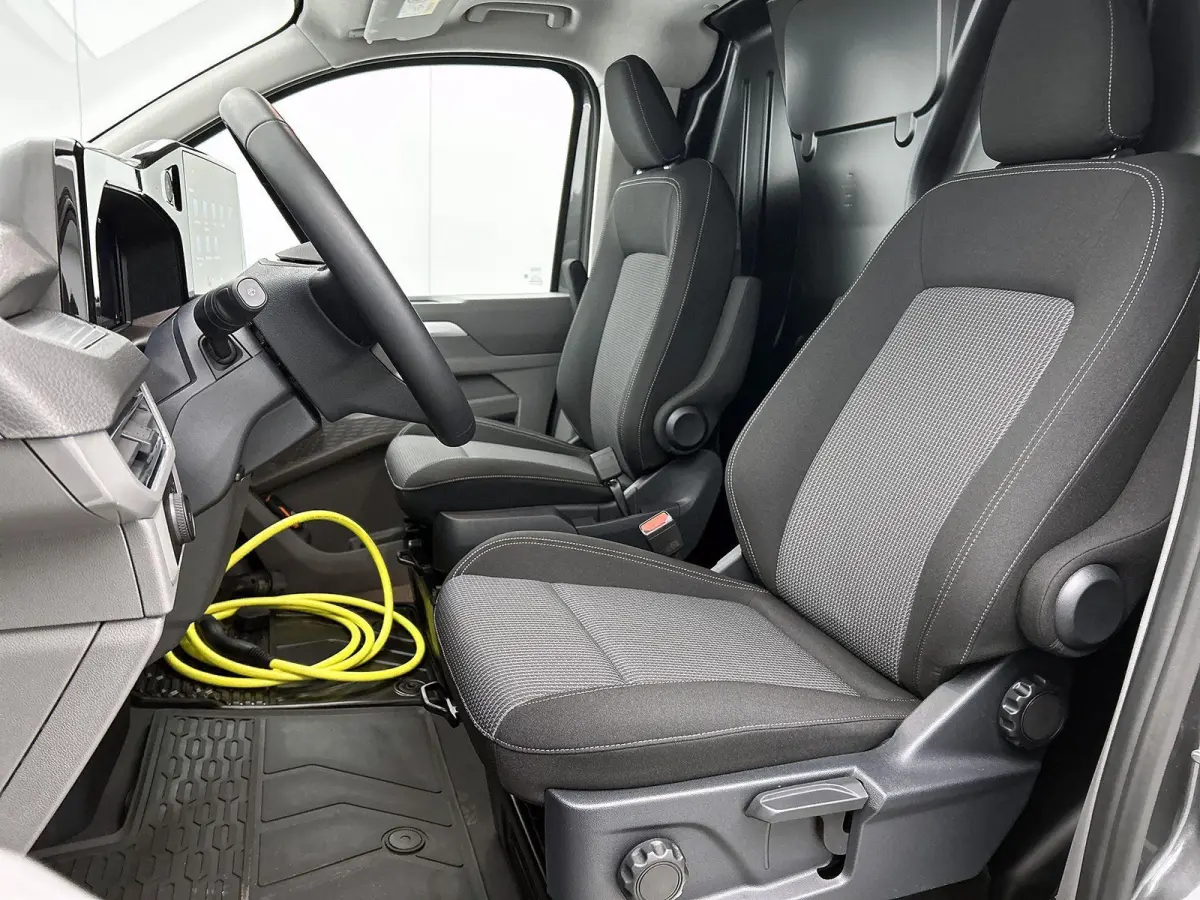 L2H1 Life 64 kWh 136PK | Automaat | Achteruitrijcamera | Parkeernsensoren Voor + Achter | Cruise Control | Lane Assist | Multifunctioneel Stuurwiel | Airco | Apple/Android Carplay | Stoelver