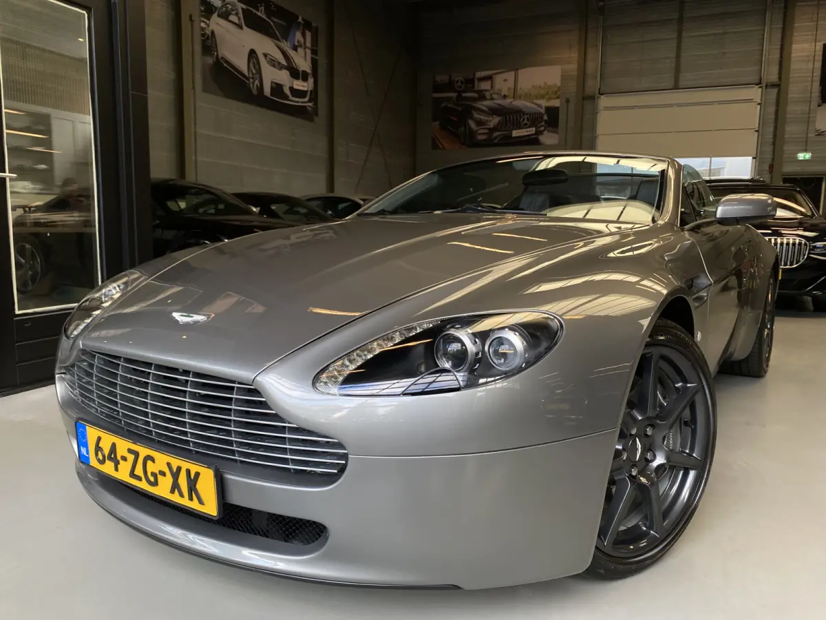 Aston Martin V8 Vantage Roadster leasen
