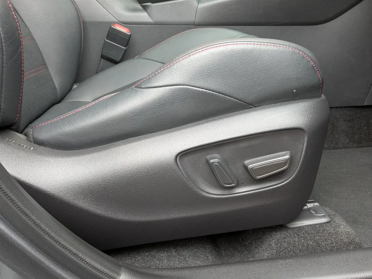 2.5 Plug-in Hybrid AWD Bi-Tone Plus|Panodak|Stoelkoeling/Verwarming|JBL|Memory|Leder|360-Camera|Head-Up