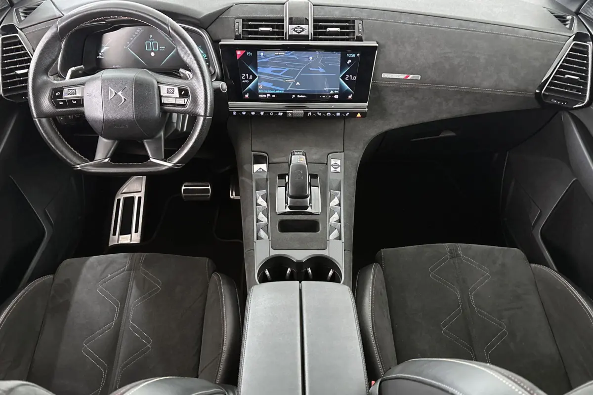 E-Tense Performance Line 225 SOH 97% Stoelverwarming Achteruitrijcamera Navigatie