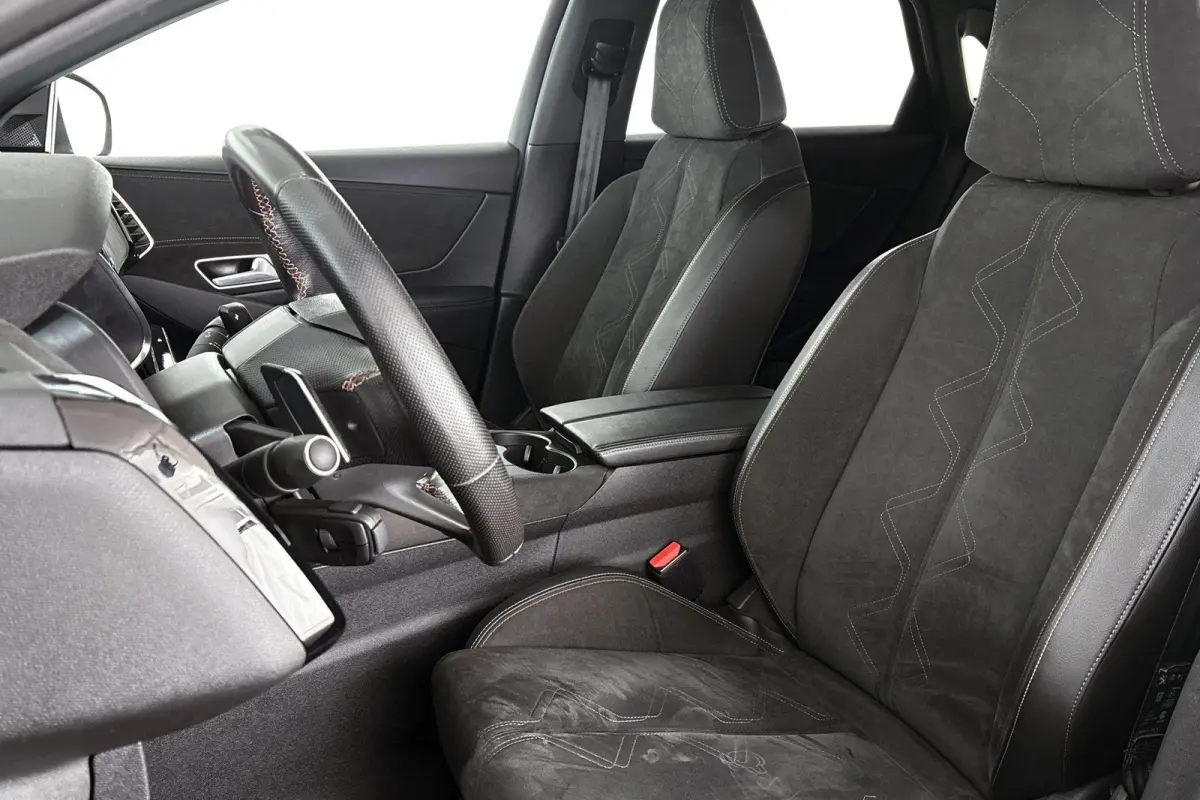 E-Tense Performance Line 225 SOH 97% Stoelverwarming Achteruitrijcamera Navigatie