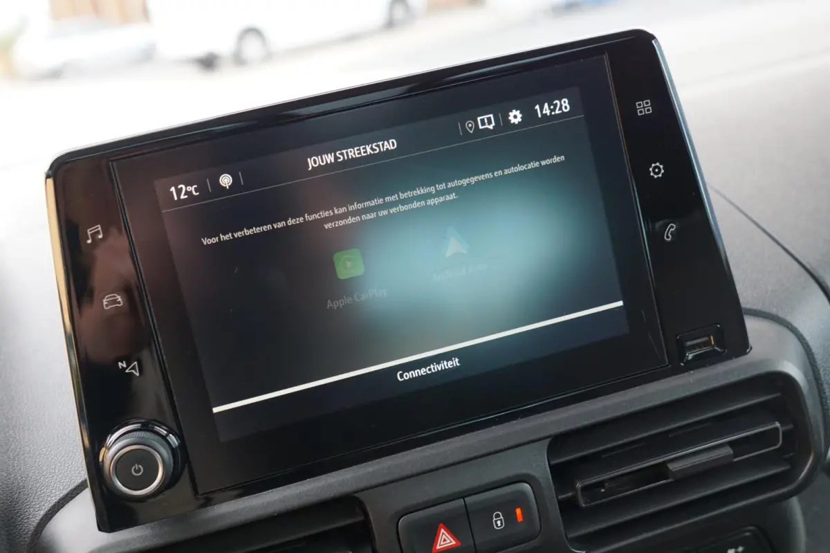 1.2 Turbo 130pk Edition Automaat - Night Blue - Nav/Carplay/Trkhk