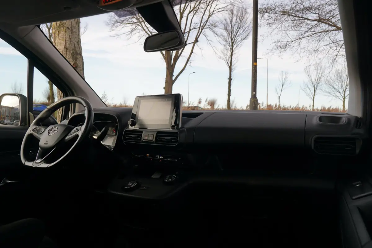 1.2 Turbo 130pk Edition Automaat - Night Blue - Nav/Carplay/Trkhk