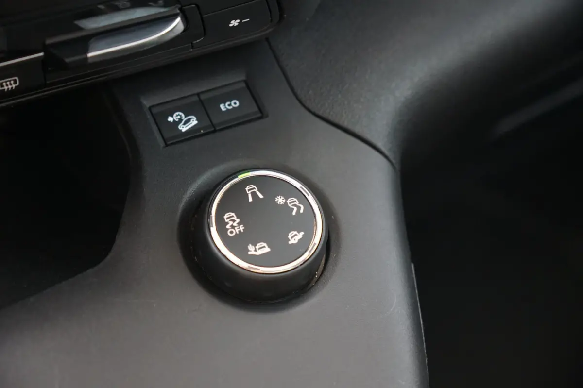 1.2 Turbo 130pk Edition Automaat - Night Blue - Nav/Carplay/Trkhk