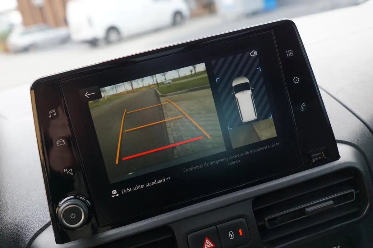 1.2 Turbo 130pk Edition Automaat - Night Blue - Nav/Carplay/Trkhk