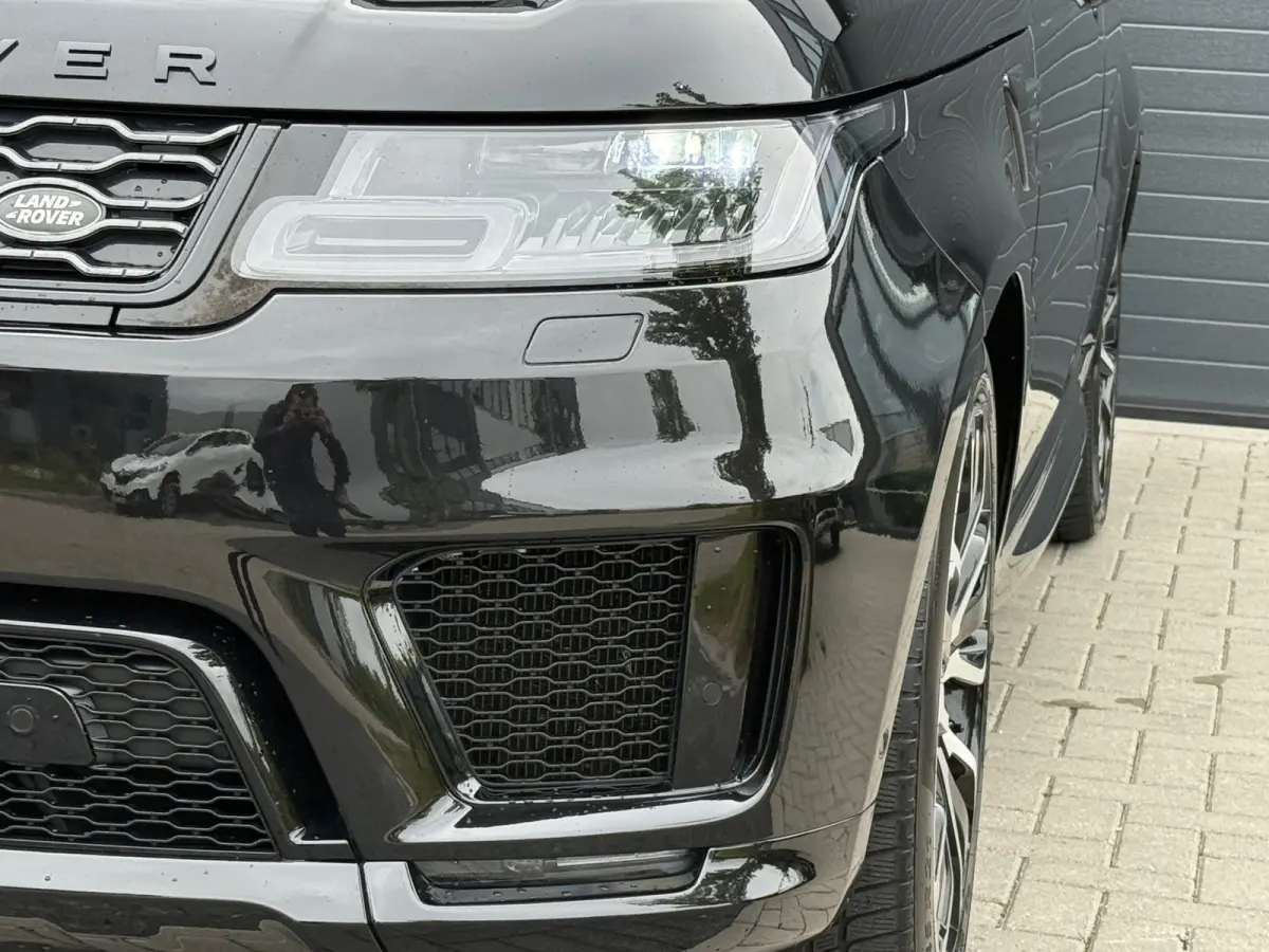 P400e Autobiography BTW / Dynamic / Luchtvering / 360 Camera / Schuifdak / Black