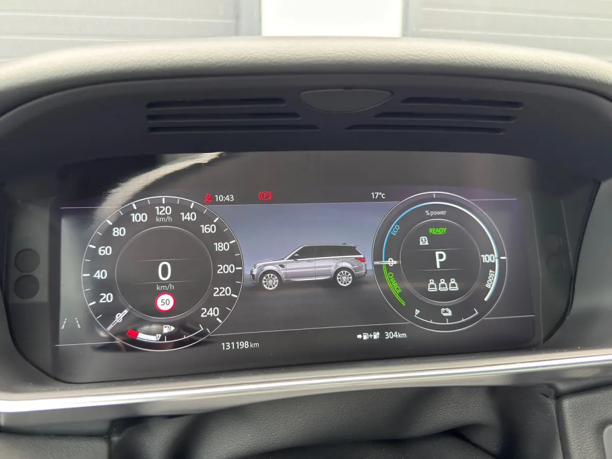 P400e Autobiography BTW / Dynamic / Luchtvering / 360 Camera / Schuifdak / Black