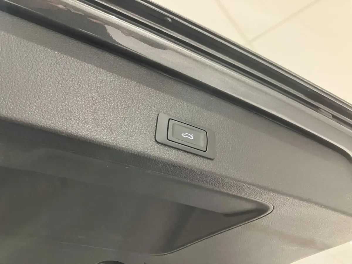 35 TFSI S Edition 150 PK Airco | Automaat | S-Line Edition | Trekhaak | Elektrische Achterklep | Navigatie | Parkeersensoren Achter | Sportstuur | LED Verlichting | Cruise Control | Bluetoot
