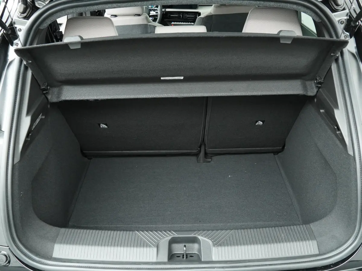 EVOLVE 52 kWh | Beige interieur | Harman Kardon |