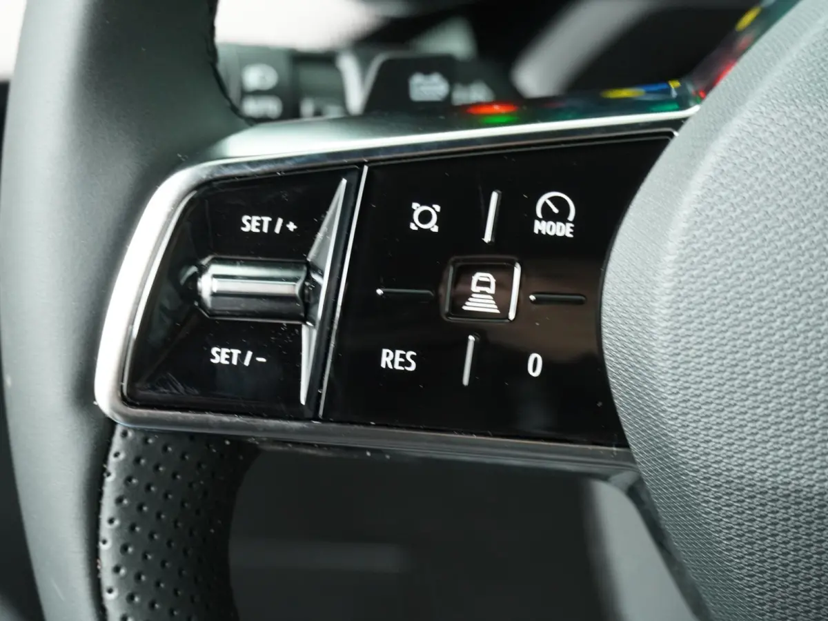 EVOLVE 52 kWh | Beige interieur | Harman Kardon |