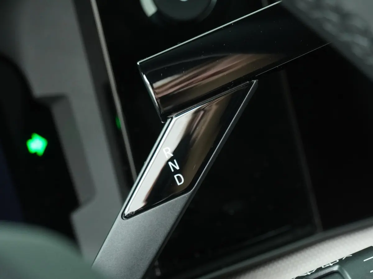 EVOLVE 52 kWh | Beige interieur | Harman Kardon |