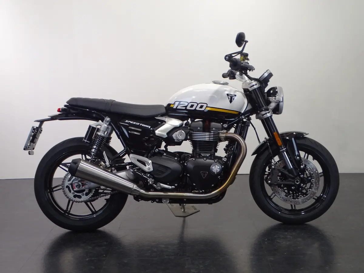 SPEED TWIN