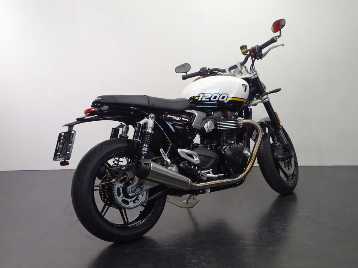 SPEED TWIN