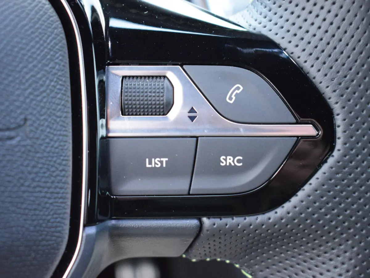 1.2 Hybrid 110 e-DCS6 GT Nav l StoelVW. l Elek. stoelen l 360 camera