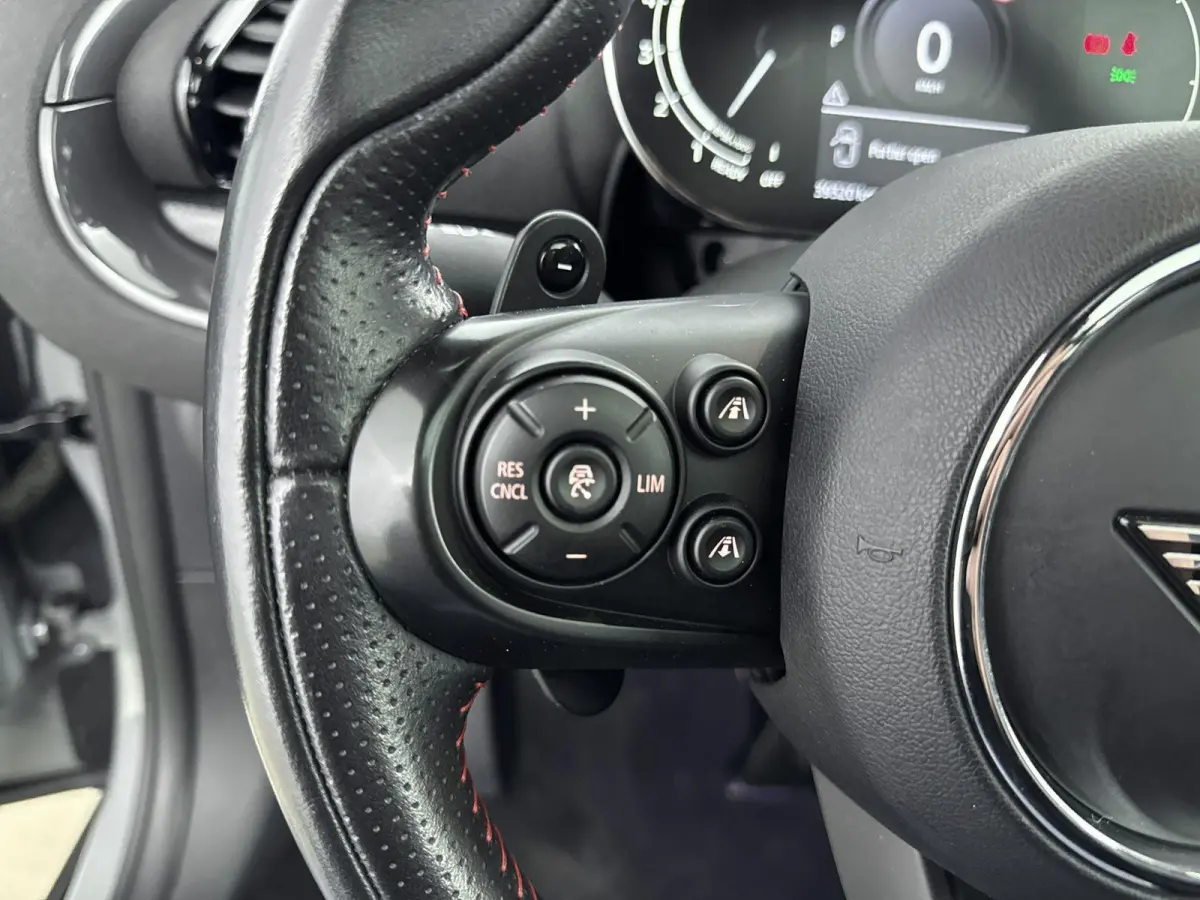 2.0 Cooper S Hammersmith | PANORAMADAK | WORKS-PAKKET | HEAD UP DISPLAY |
