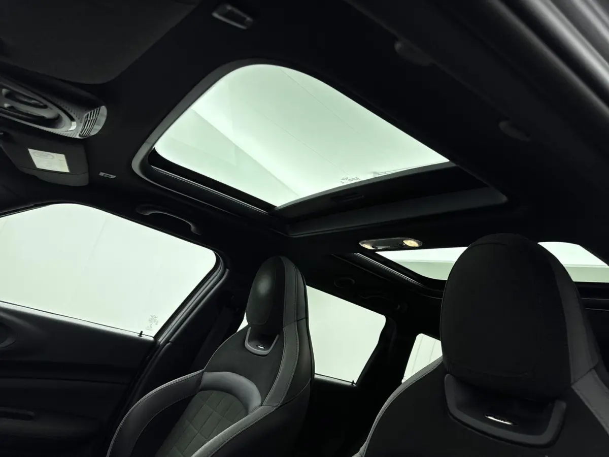 2.0 Cooper S Hammersmith | PANORAMADAK | WORKS-PAKKET | HEAD UP DISPLAY |