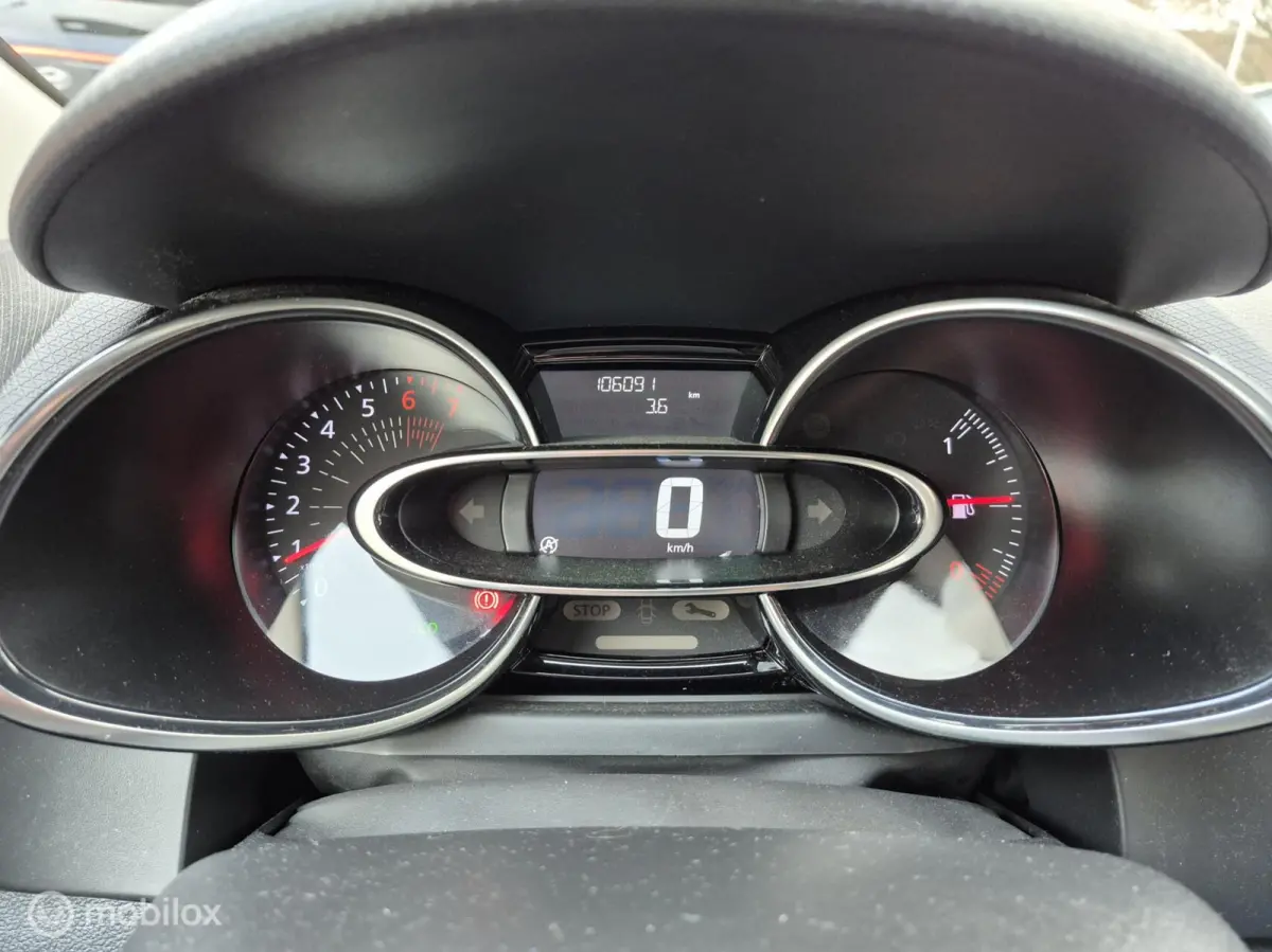0.9 TCe INTENS • Cruise Control • Keyless •