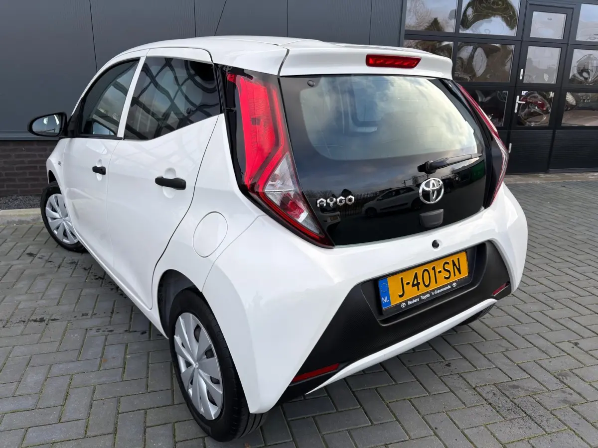 1.0 VVT-i x-fun NL.Auto/Led/Airco/Elc.Pakket/5Deurs/Bluetooth/1Ste Eigenaar/Dealer onderhouden