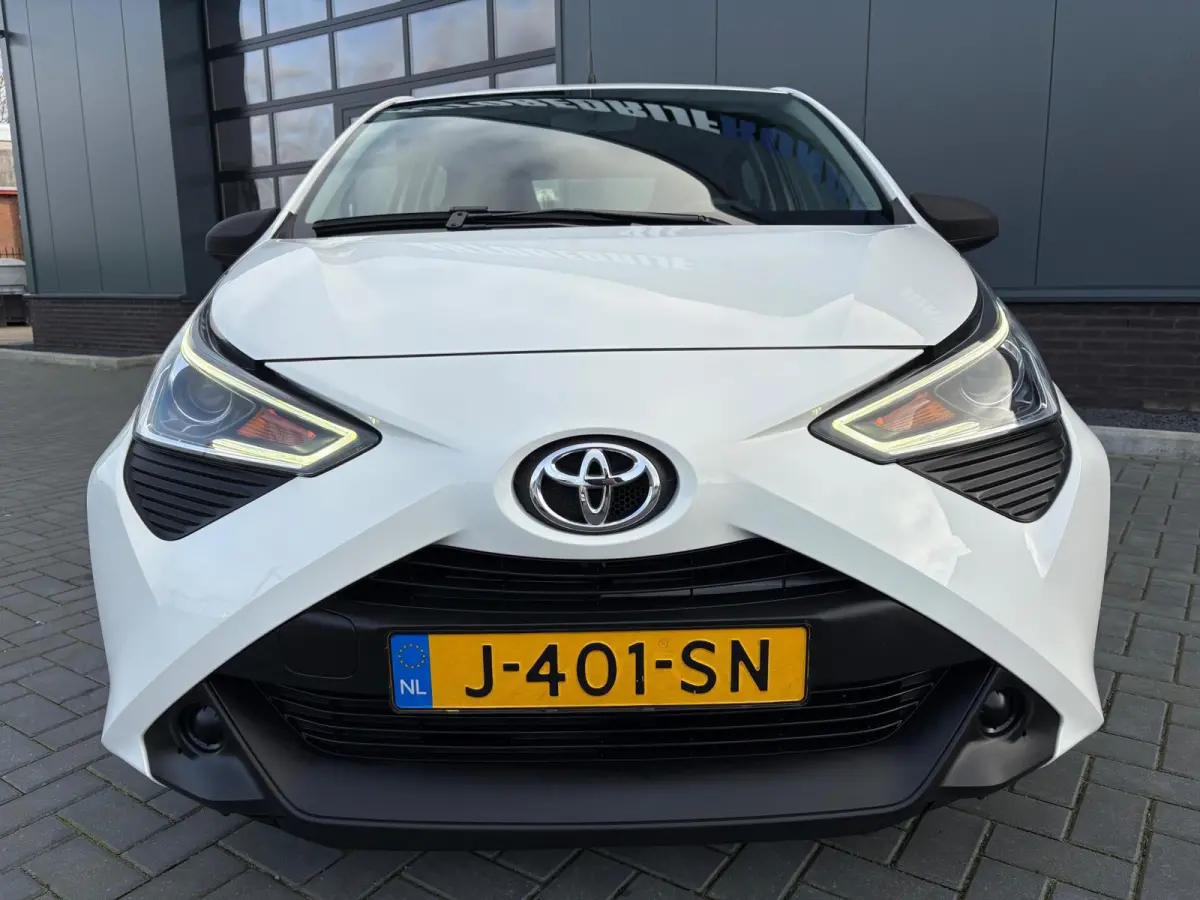 1.0 VVT-i x-fun NL.Auto/Led/Airco/Elc.Pakket/5Deurs/Bluetooth/1Ste Eigenaar/Dealer onderhouden