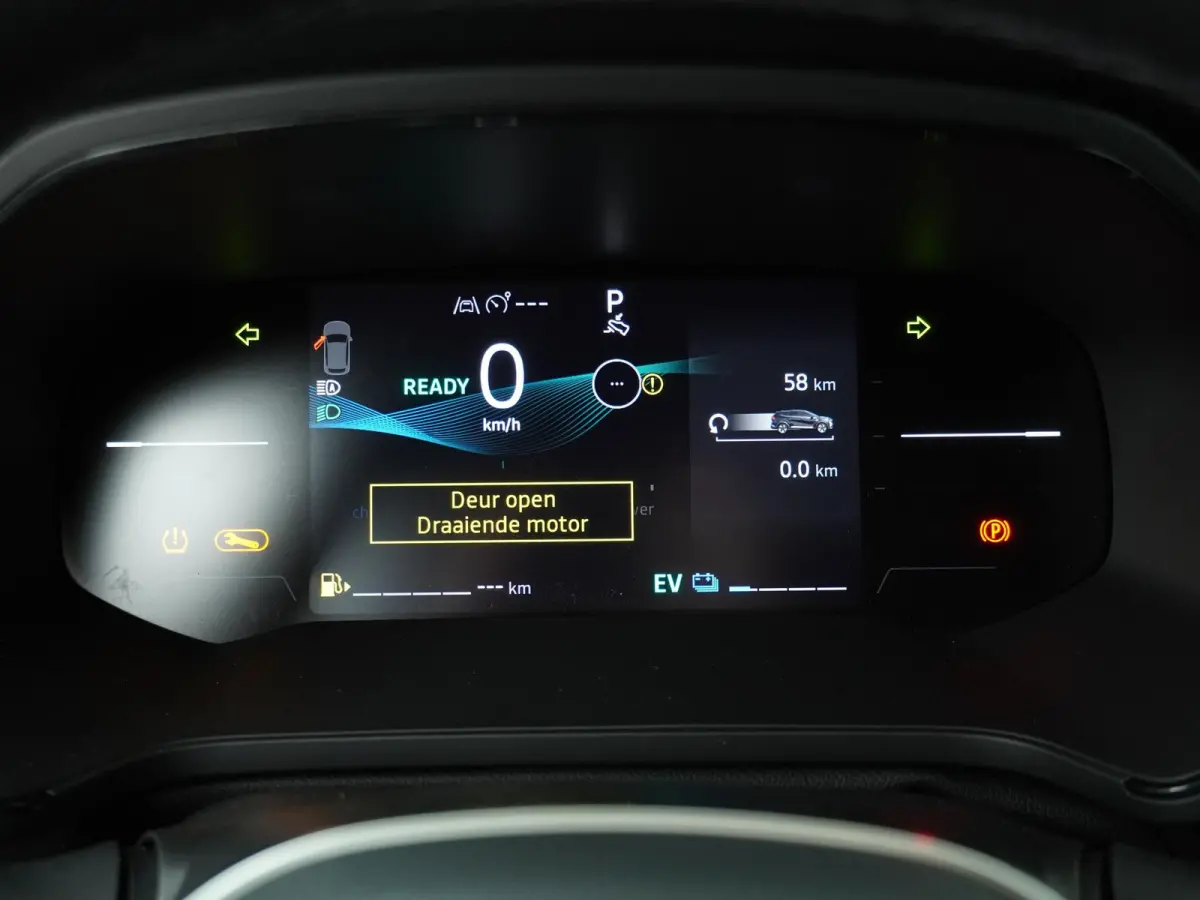 1.8 HEV Intense | €2.000 voorraadvoordeel! | Apple Carplay / Android auto | Keyless | Cruise control | Achteruitrijcamera