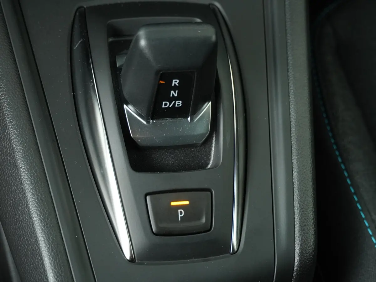 1.8 HEV Intense | €2.000 voorraadvoordeel! | Apple Carplay / Android auto | Keyless | Cruise control | Achteruitrijcamera