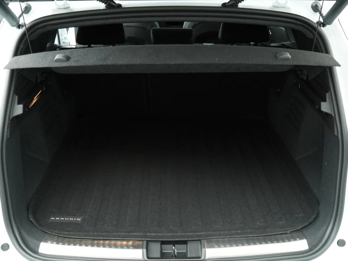 1.8 HEV Instyle | Elektrische achterklep | Harman Kardon | Panoramadak | Lederen Bekleding | Elektrische stoel verstelling |