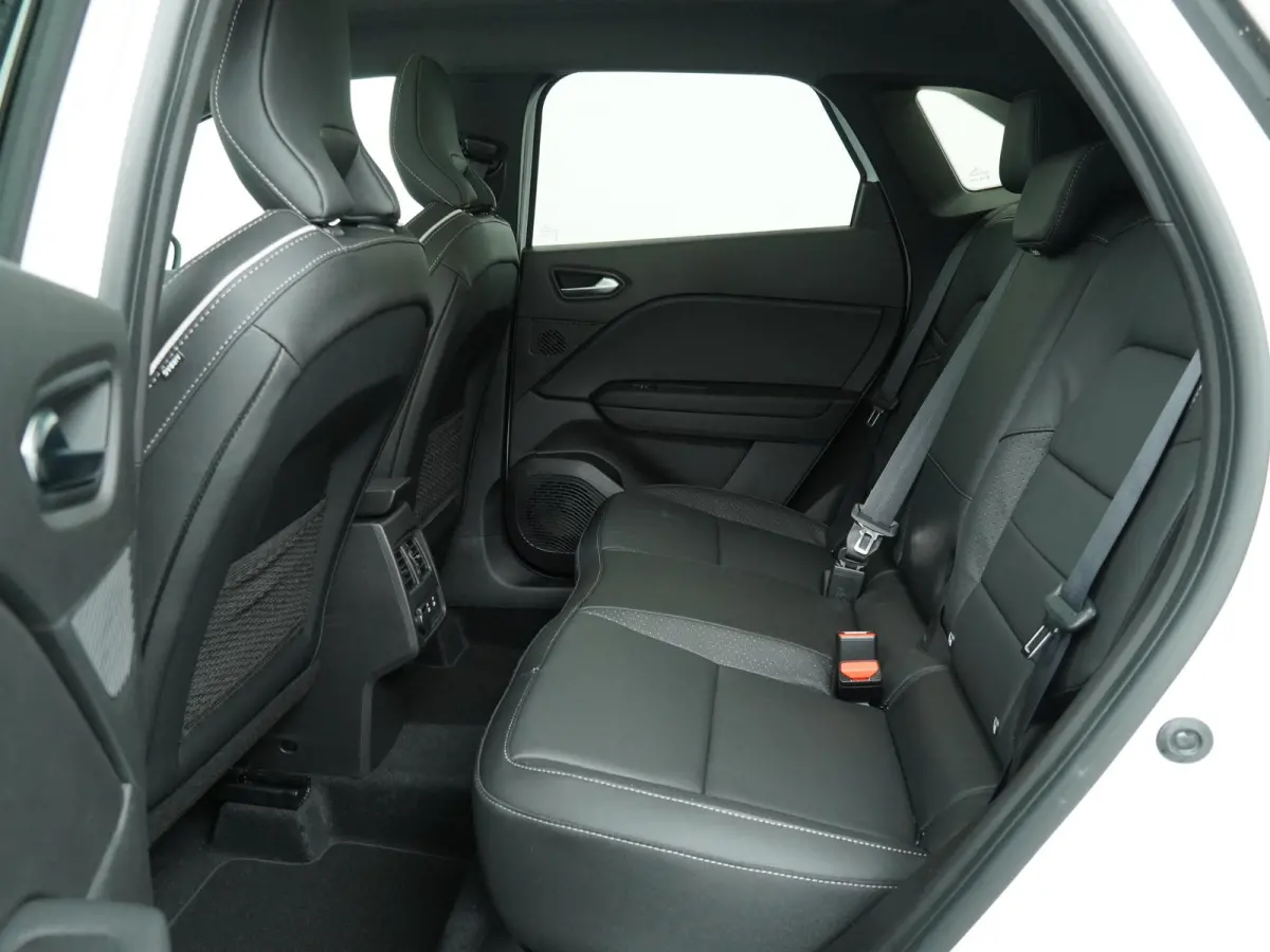 1.8 HEV Instyle | Elektrische achterklep | Harman Kardon | Panoramadak | Lederen Bekleding | Elektrische stoel verstelling |
