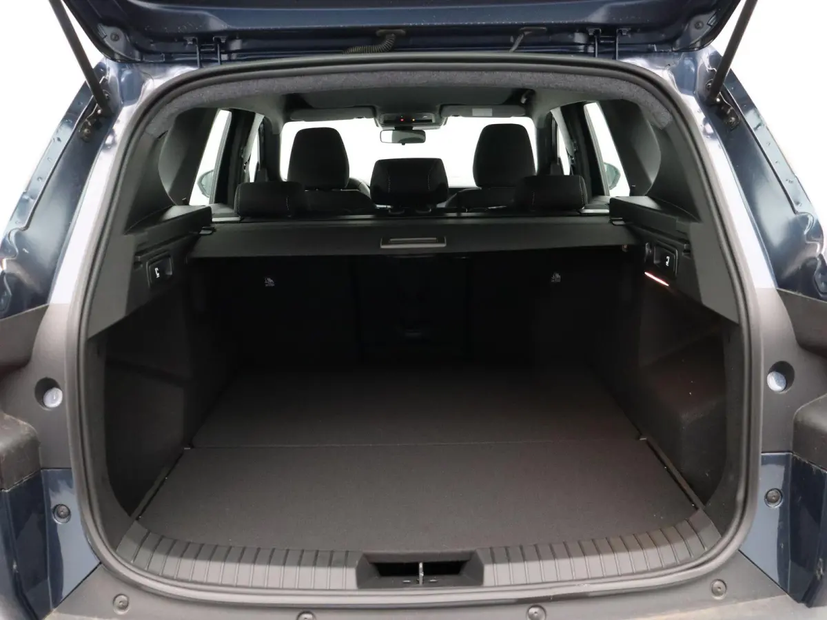 1.8 Hybrid 155pk Expression | Achteruitrijcamera | Climate control | 17" LMV | ACTIE 7 jaar Fabrieksgarantie! |
