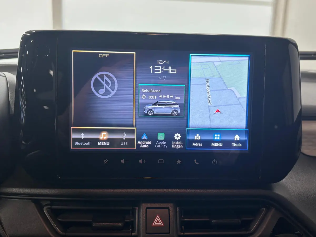 1.2 Select Smart Hybrid Extra getint glas | Adaptive Cruise Control Dodehoek detectie | Verwarmbare stoelen | Achteruitrijcamera | Airco | Apple Carplay/Android Auto|telefoonintegratie premi