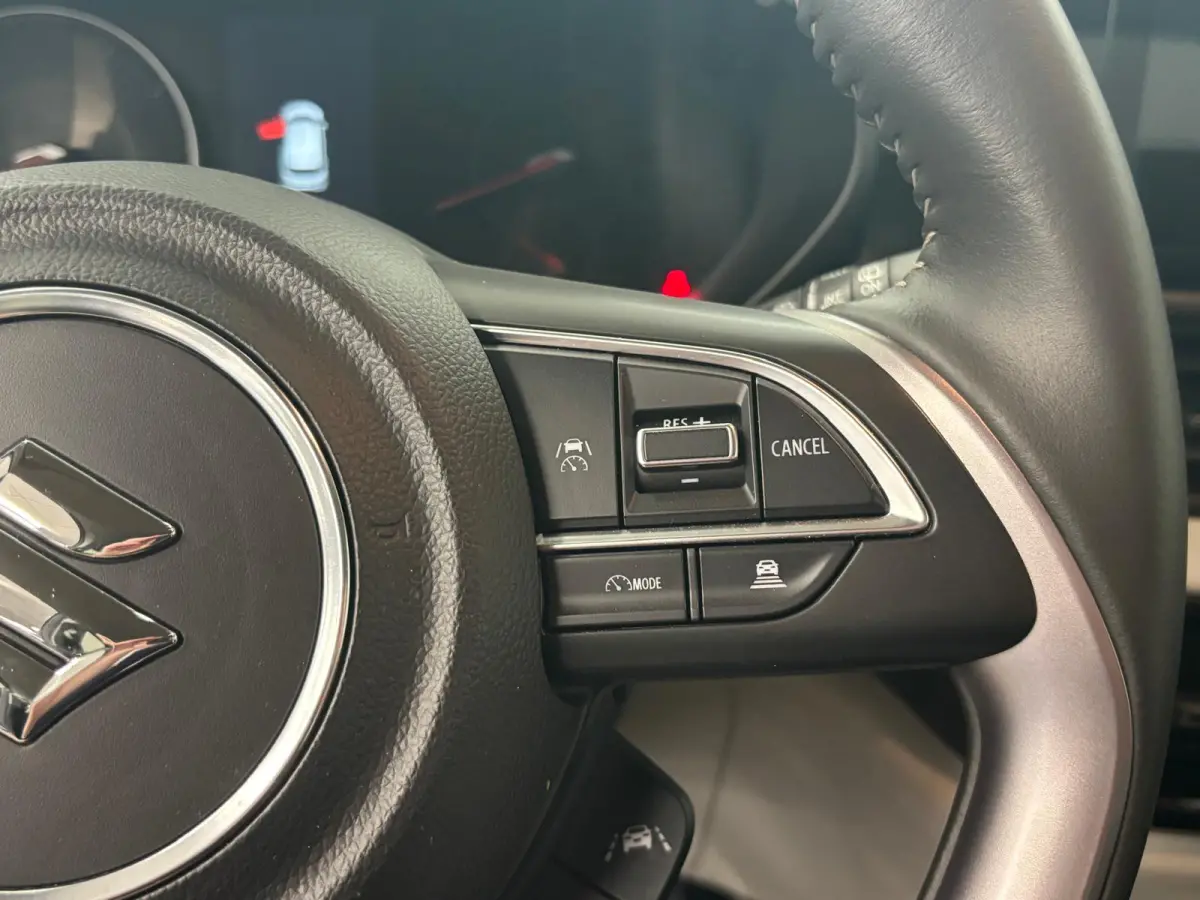 1.2 Select Smart Hybrid Extra getint glas | Adaptive Cruise Control Dodehoek detectie | Verwarmbare stoelen | Achteruitrijcamera | Airco | Apple Carplay/Android Auto|telefoonintegratie premi