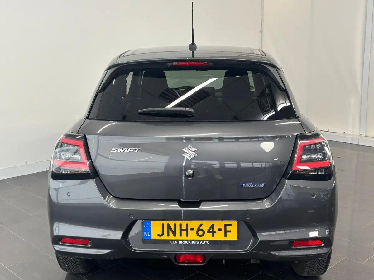 1.2 Select Smart Hybrid Extra getint glas | Adaptive Cruise Control Dodehoek detectie | Verwarmbare stoelen | Achteruitrijcamera | Airco | Apple Carplay/Android Auto|telefoonintegratie premi