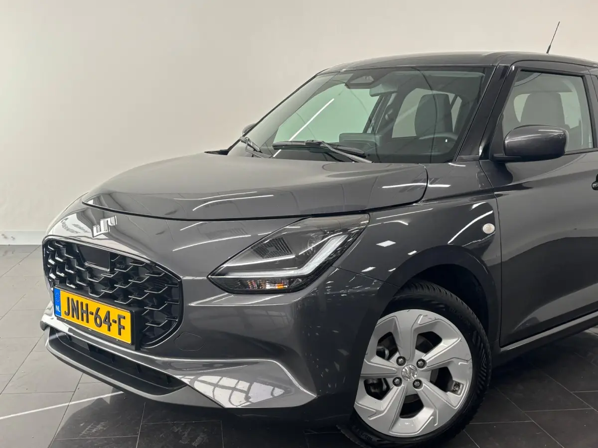 1.2 Select Smart Hybrid Extra getint glas | Adaptive Cruise Control Dodehoek detectie | Verwarmbare stoelen | Achteruitrijcamera | Airco | Apple Carplay/Android Auto|telefoonintegratie premi
